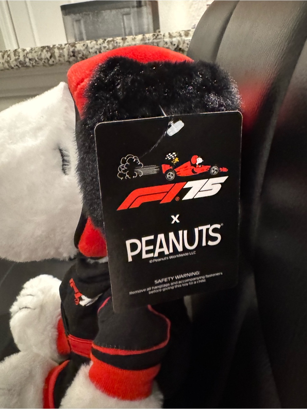 Rare Formula 1 F1 Snoopy Plush - 2025 Austin Circuit of the Americas racing suit - Picture 4 of 7